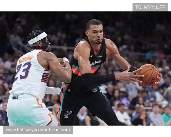 马刺11连胜震撼联盟 帕金斯称文班亚马无人能挡 马刺11连胜震撼联盟 帕金斯称文班亚马无人能挡